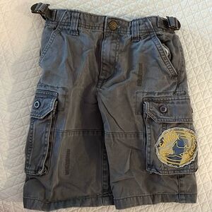 Mini Boden Shark Reef Shorts 7Y